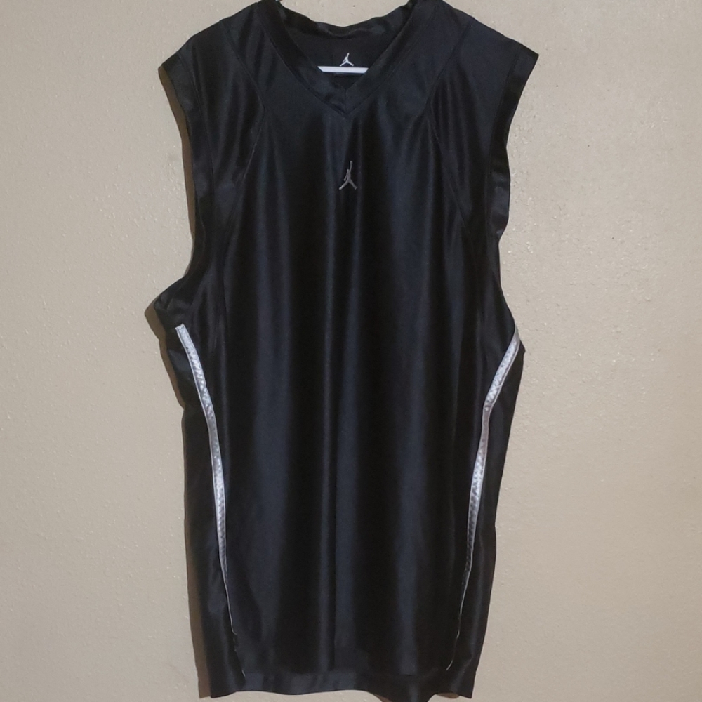 Jordan sleeveless tee